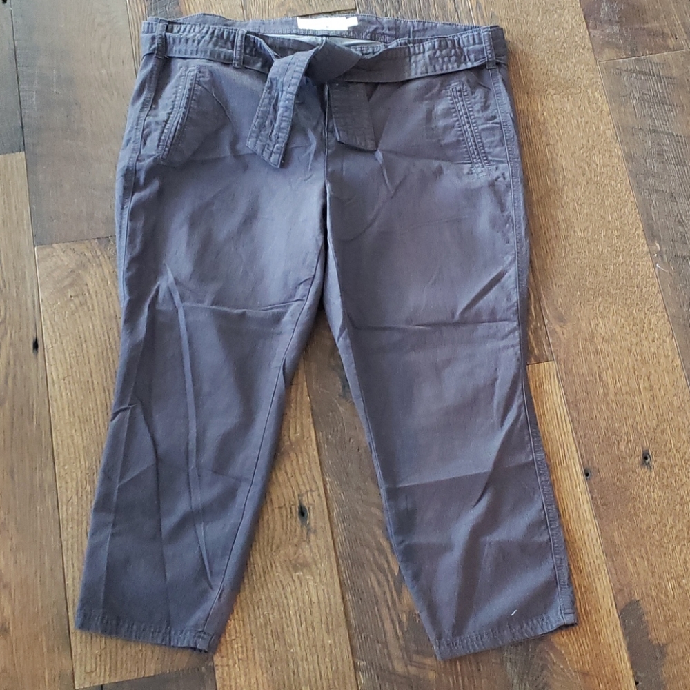 Torrid size 16 twill utility crop pants